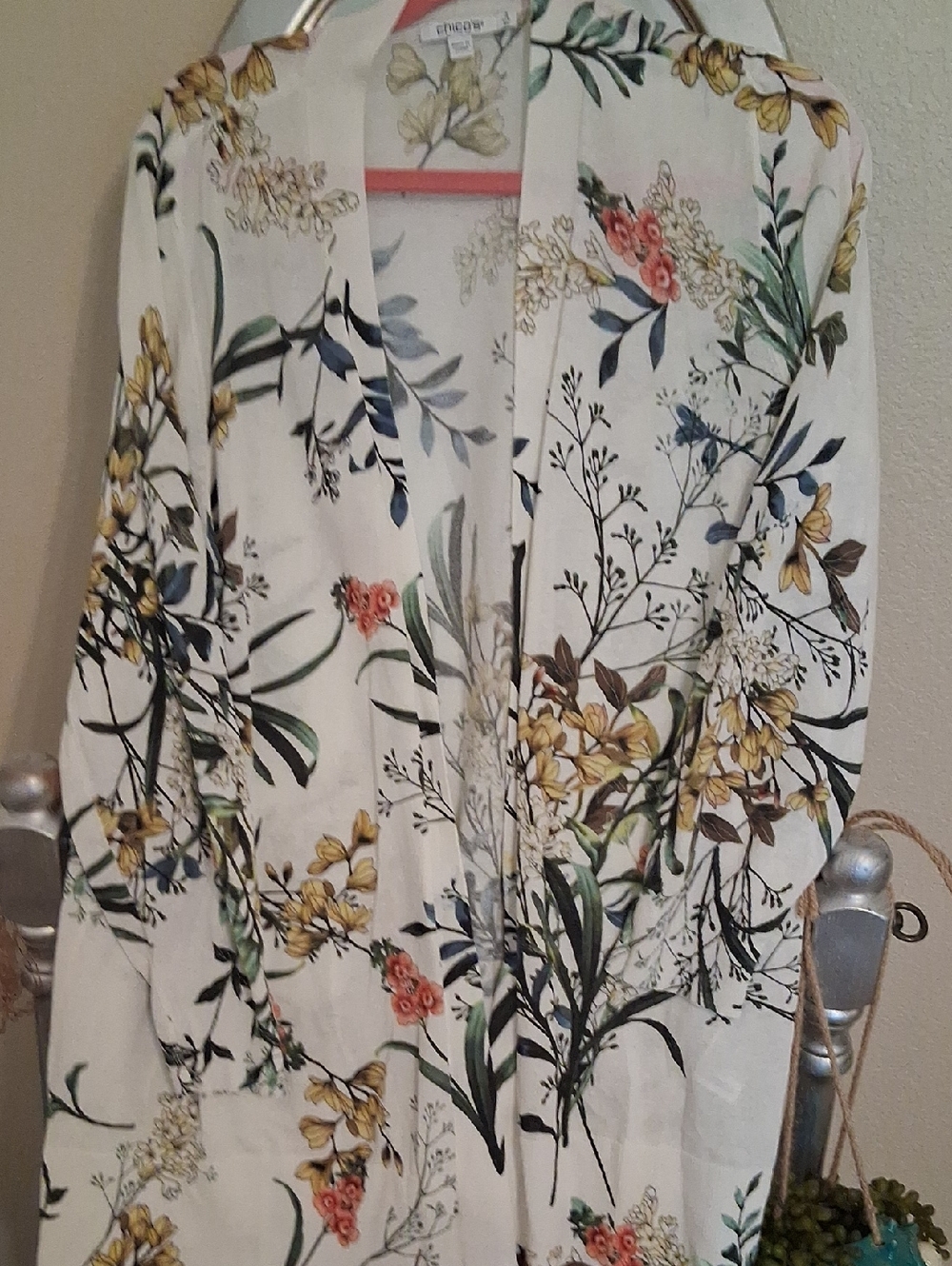 Chico's Cream Floral Open-Front Blouse
